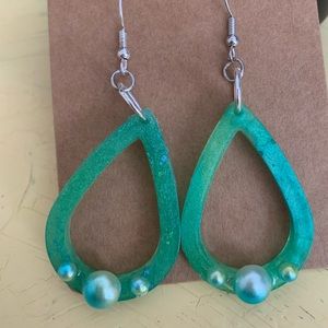 Resin, teal teardrop sharped with Pearl drops Sold